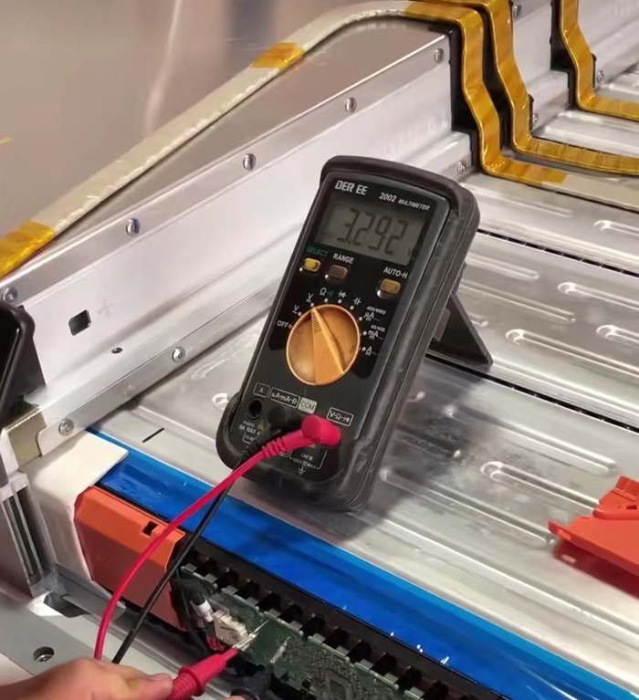 刀片电池内部结构 刀片电池内部结构