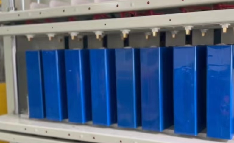 磷酸铁锂电池封装 磷酸铁锂电池封装